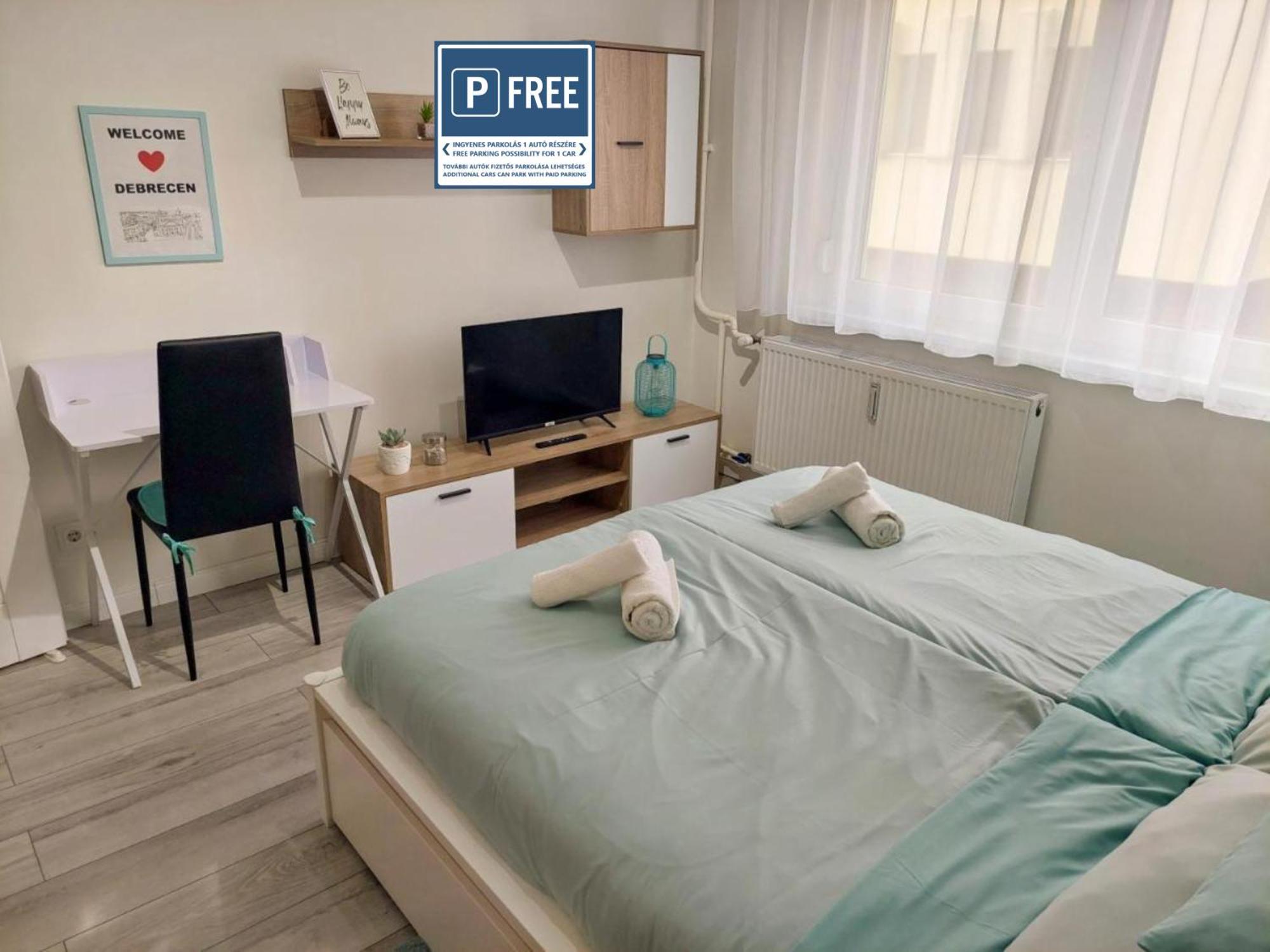 Aweshome City Apartment - 3 Bedrooms And Free Parking ديبريتْسين المظهر الخارجي الصورة